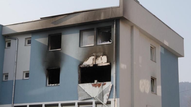 V nedokončani hiši 54-letnemu moškemu ob menjavanju eksplodirala jeklenka. To je