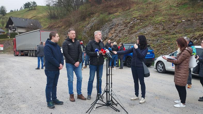 Protestna zapora ceste