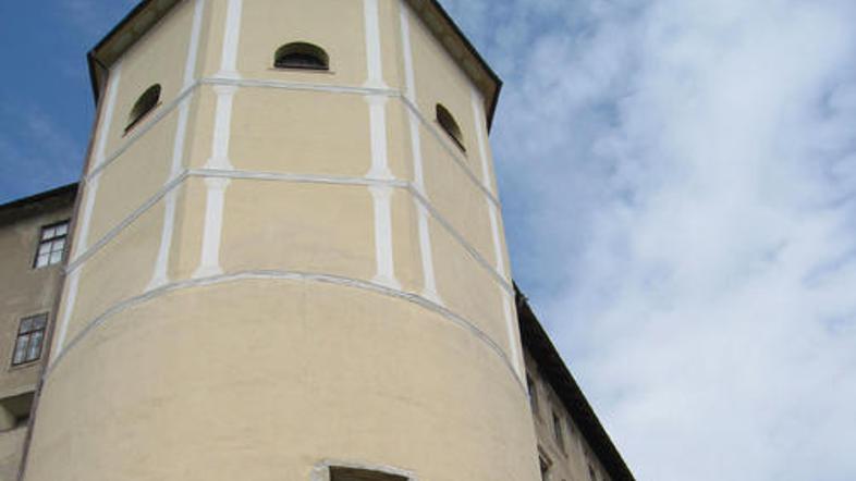 Obnova na severovzhodnem delu Loškega gradu stane 335 tisoč evrov.