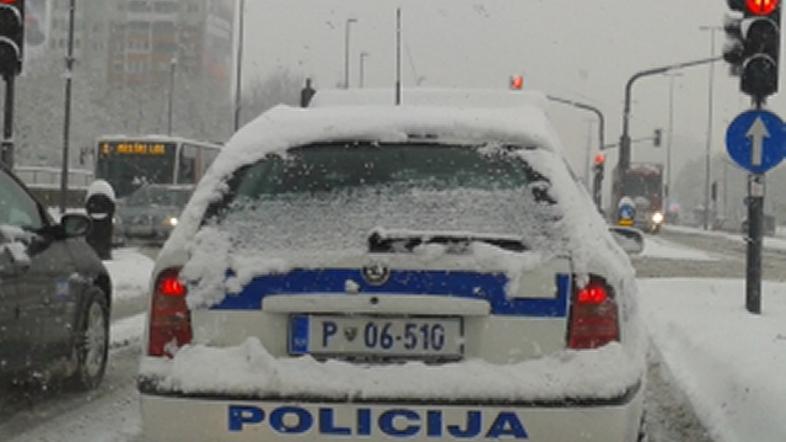 policija avtomobil policijski avto