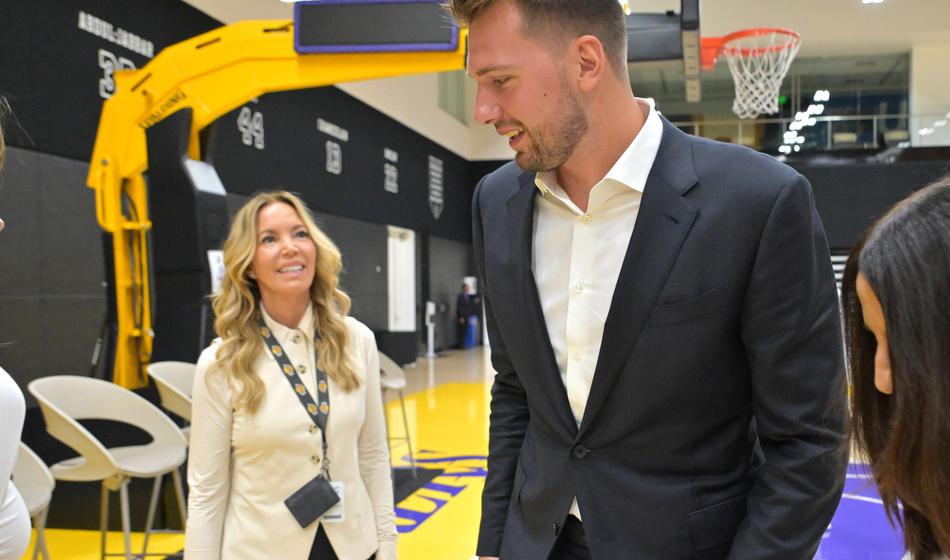 Zdaj tudi uradno: Dončićevi LA Lakers vstopili v novo ero