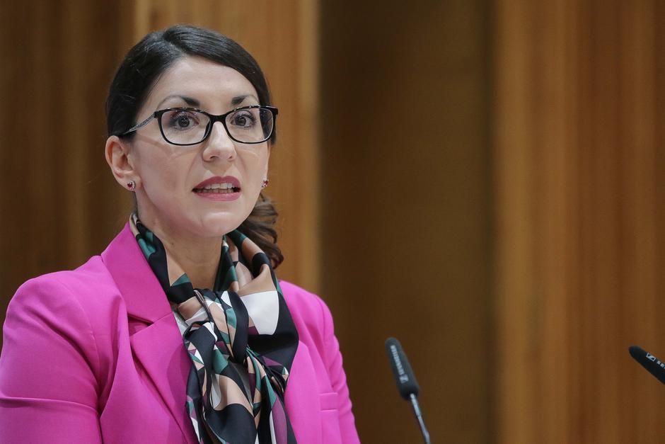 Novice: Ministrica: Digitalni boni so neumnost - Emilija Stojmenova | Avtor: Saša Despot