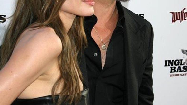 Angelina je menda preveč razsipna. (Foto: Flynet/JLP)