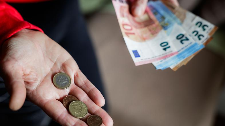 denar, bankovci, gotovina, kovanci