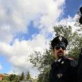 Policija je enega mafijca ujela živega, drugi je svoje skrivnosti odnesel v grob
