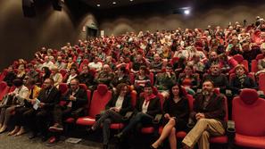 Projekcija filma Houston we have a problem