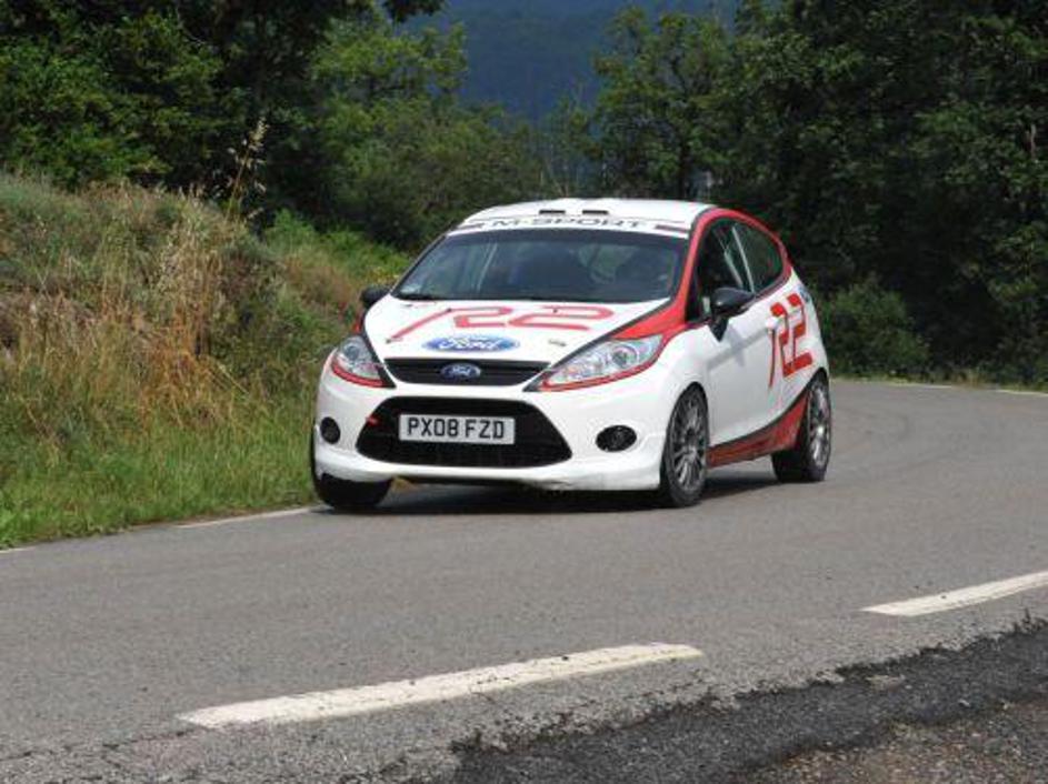 Na logaškem Blagomix Racing Parku so z mešanico asfaltno-makadamske podlage fies