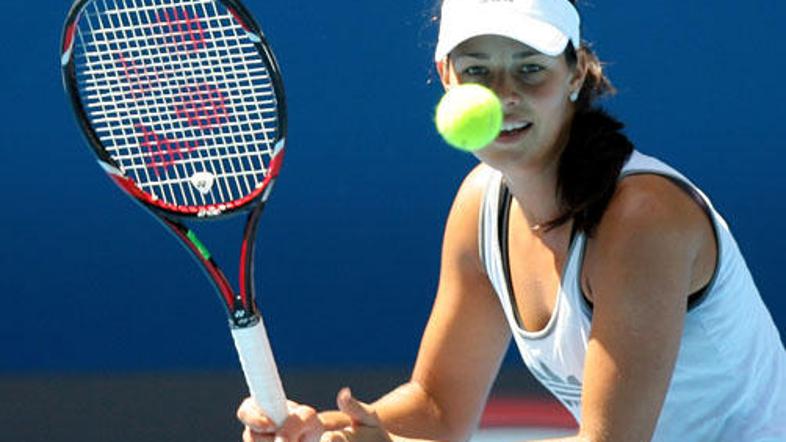 Najboljše tenisačice sveta, med njimi je Ana Ivanović, so v Melbournu opravile p