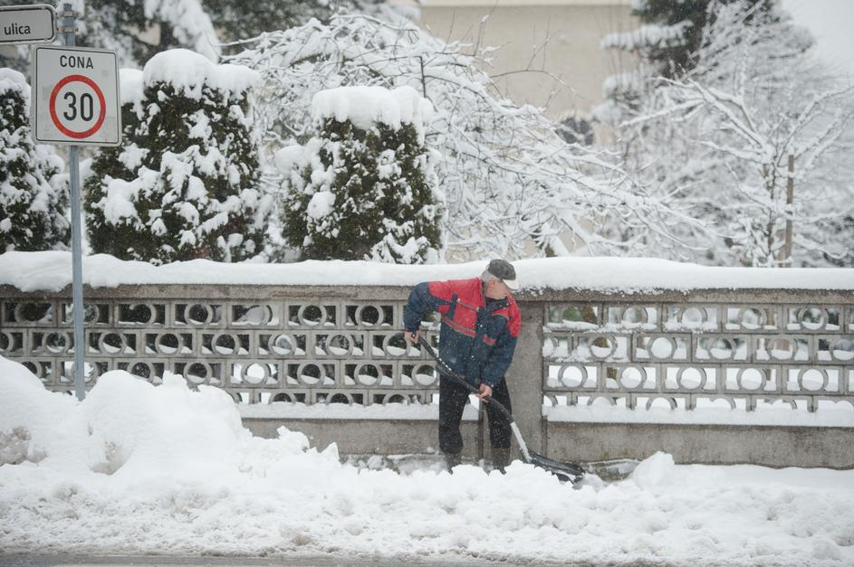 Sneg na Ljubljanskih ulicah.