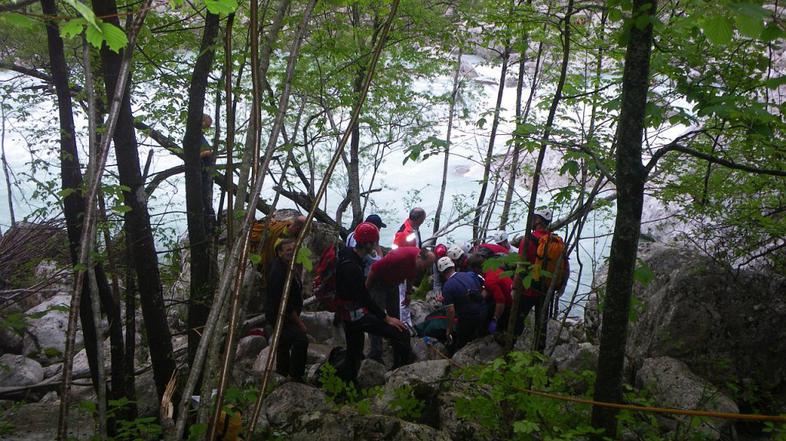 Reševanje vodnika na soči