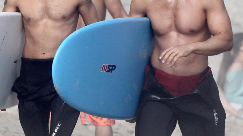 Breckin Meyer in Mark-Paul Gosselaar