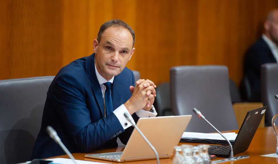 Zdaj se je oglasil še Logar: "Redko se strinjam z Mesecem, tokrat se"