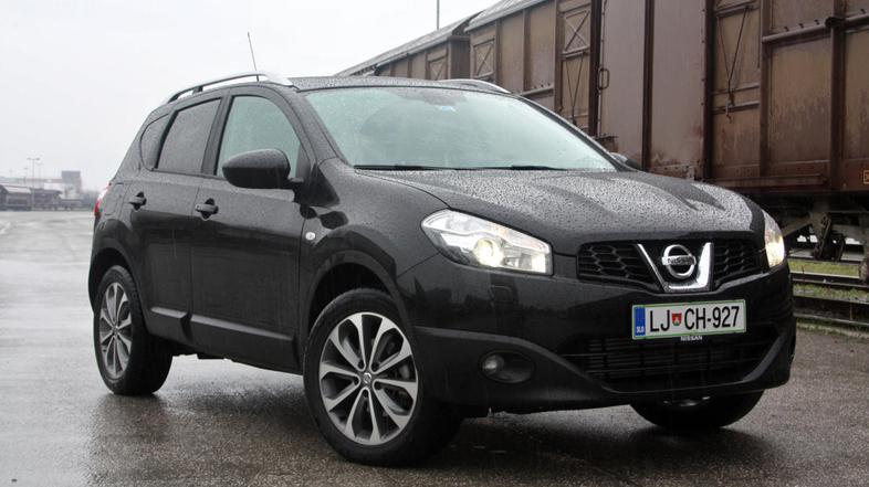 Novi qashqai se lahko pohvali, da je vsaj malo tudi slovenski, saj so sprednja s