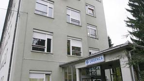 Janez Lavre pravi, da so že nekaj časa pozivali zaposlene, naj prijavijo svoj de