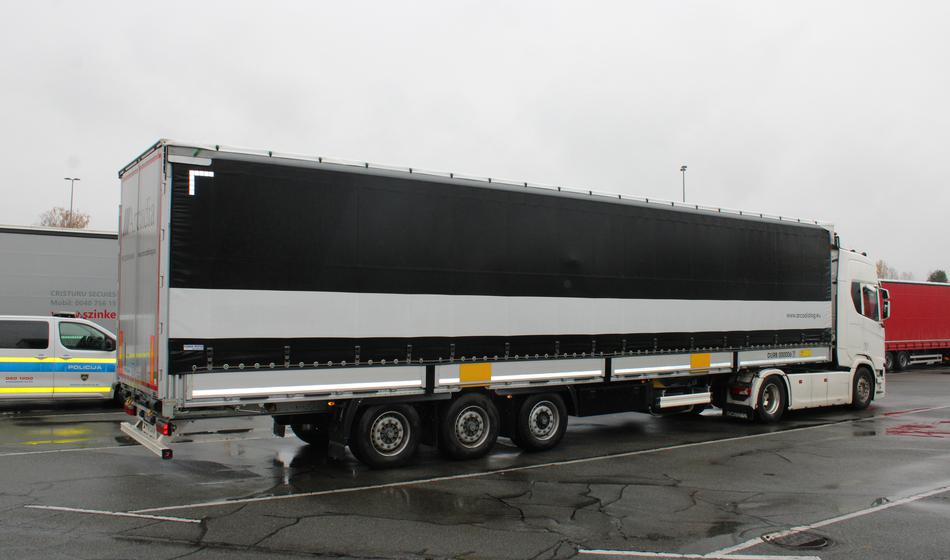 Vozniku tovornjaka izdali plačilni nalog za štiri tisočake