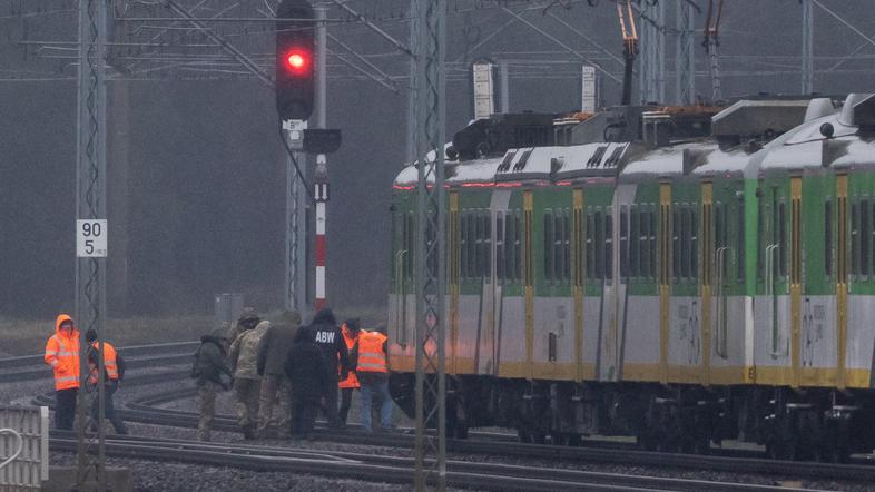 poškodovana železniška proga na Poljskem