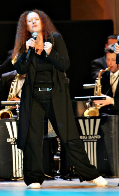 <Scena>20.11.08..glasba...Neca Falk...pevka...Foto: mediaspeed