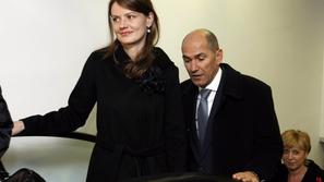 Janez Janša Urška Bačovnik