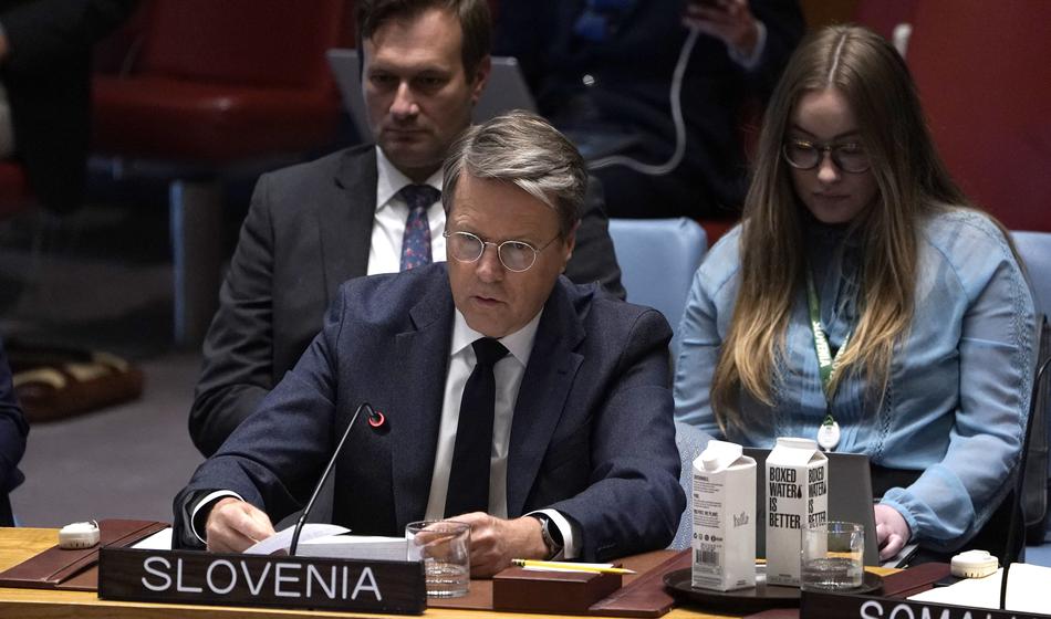 Odstopil eden najbolj izkušenih slovenskih diplomatov, pravega razloga ne želi razkriti