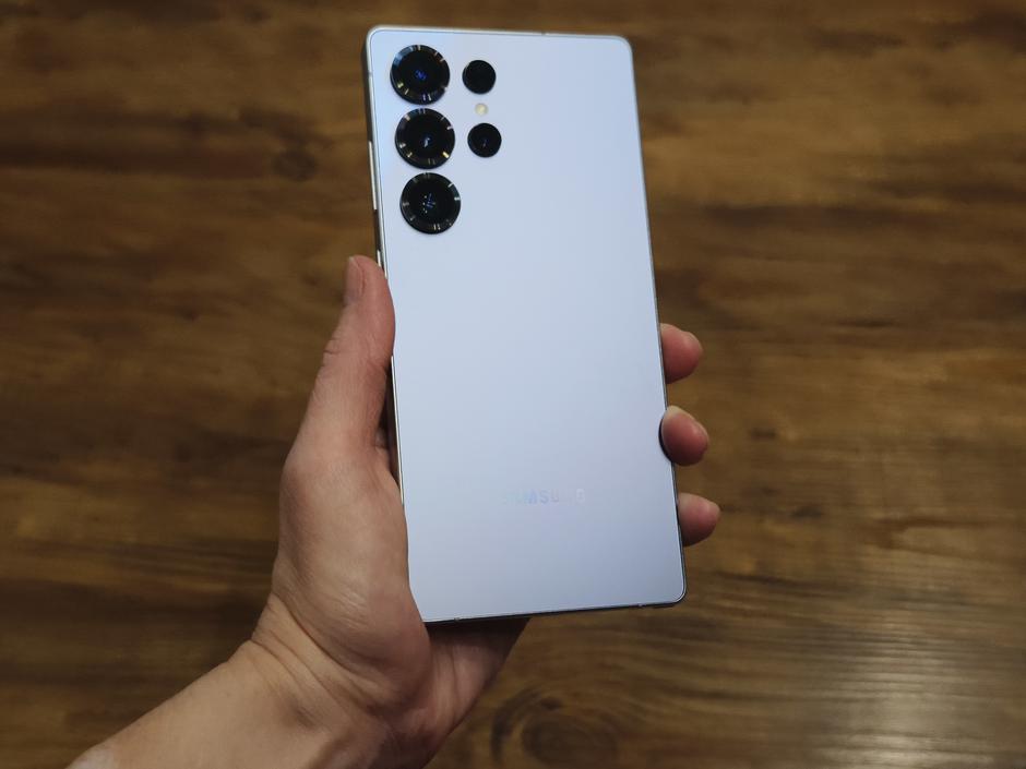 samsung galaxy s25 ultra | Avtor: D. J.