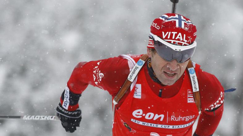 Ole Einar Bjoerndalen je znova dokazal, da je najboljši biatlonec vseh časov. (F
