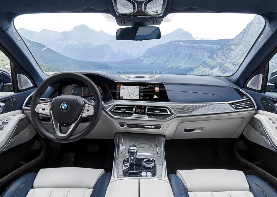 BMW X7 notranjost avta | Avtor: BMW