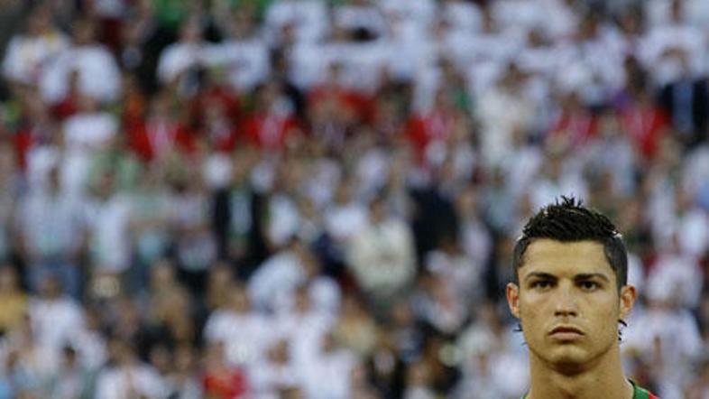 Cristiano Ronaldo EP zapušča razočaran.