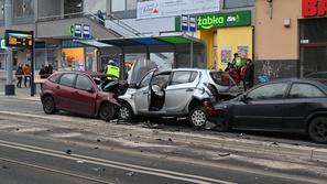 incident na Poljskem voznik zapeljal v množico
