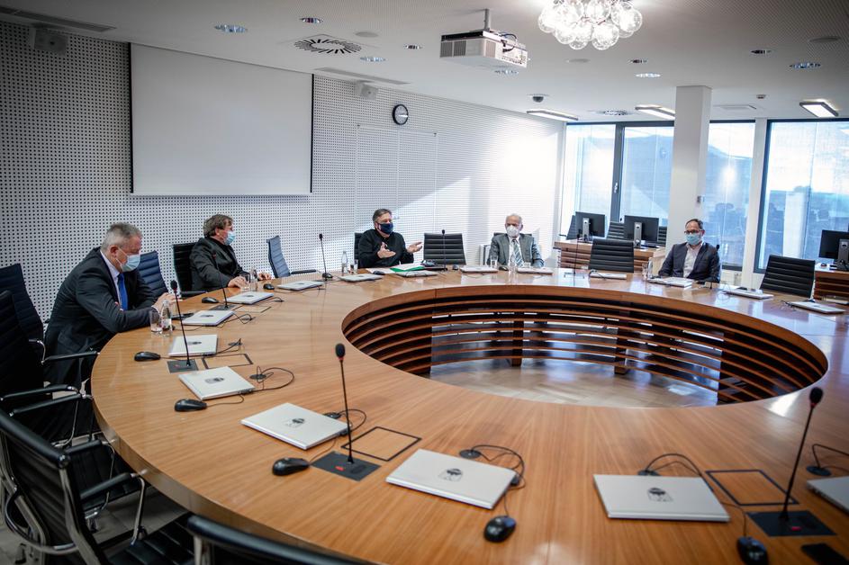 zoran janković janez janša železniška postaja