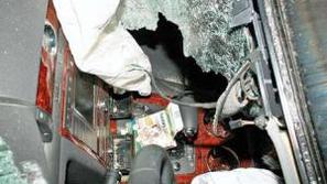 V nedeljo so objavili fotografije razbitin Haiderjevega avtomobila, v torek vseb