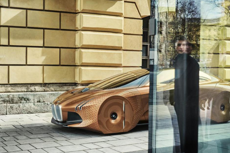 BMW iNext | Avtor: BMW