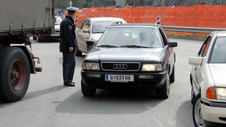 "Policist je v postopku zaradi drugih hujših kršitev, ne zaradi govoric o pornog