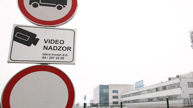 Poslovanje Iskratela je slabše, kot so načrtovali, vodstvo želi zaposlenim zniža