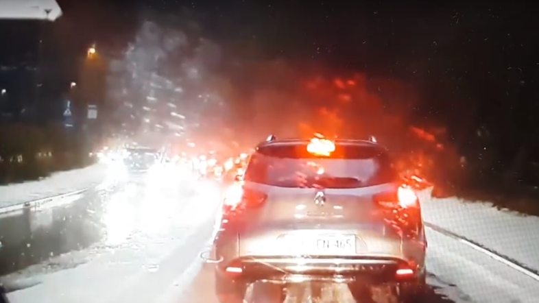 Toča, poplavljena cesta