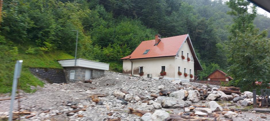 vodna ujma Spodnja Kanomlja poplave | Avtor: Aljaž Leban/URSZR izpostava Nova Gorica