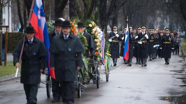 Zadnje slovo od Jerneja Šugmana.