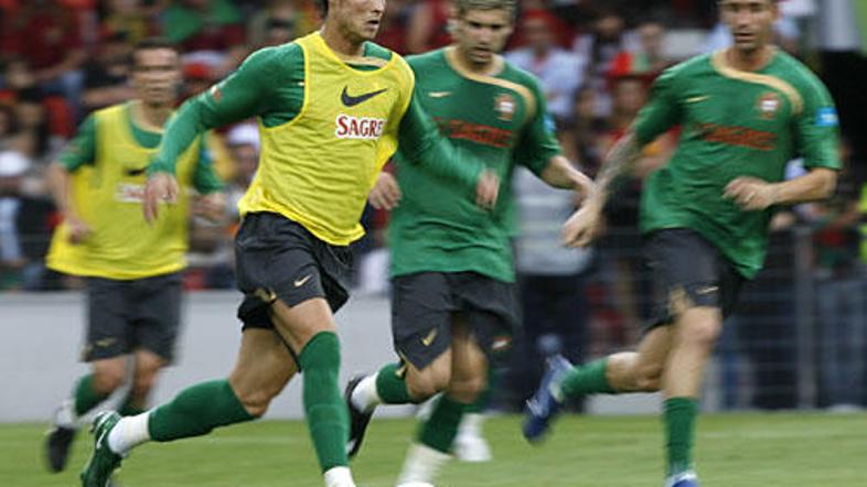 Christiano Ronaldo si želi klubsko kariero nadaljevati v Španiji, a le če bo Man