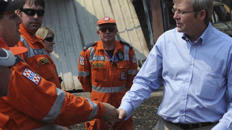 Avstralski premier Kevin Rudd je obiskal svojce žrtev in se udeležil komemoracij