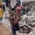 novorojenček Sirija ruševine potres