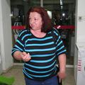 Stanislava Repar od občine pričakuje, da pred  njeno ograjo postavi zaščitno ogr