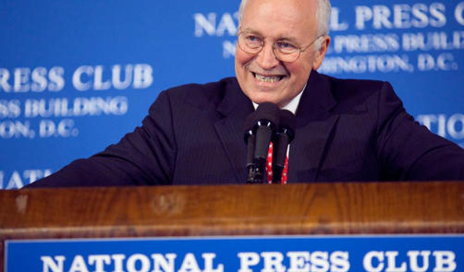 Umrl je Dick Cheney