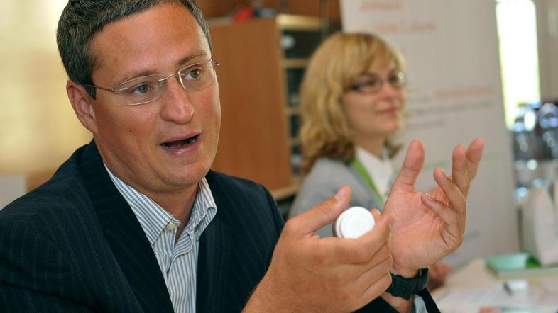 Marko Jaklič je kot odgovorna oseba Lekarne Ljubljana dopustil, da je ta kot gal