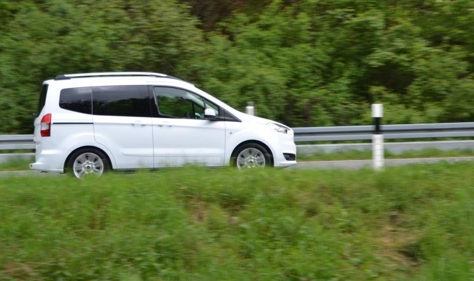 Ford tourneo courier