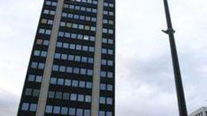 Delo stolpnica, stavba