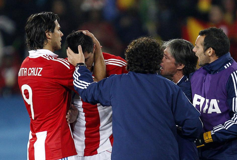 Oscar Cardozo poraz zalost jok Roque Santa Cruz