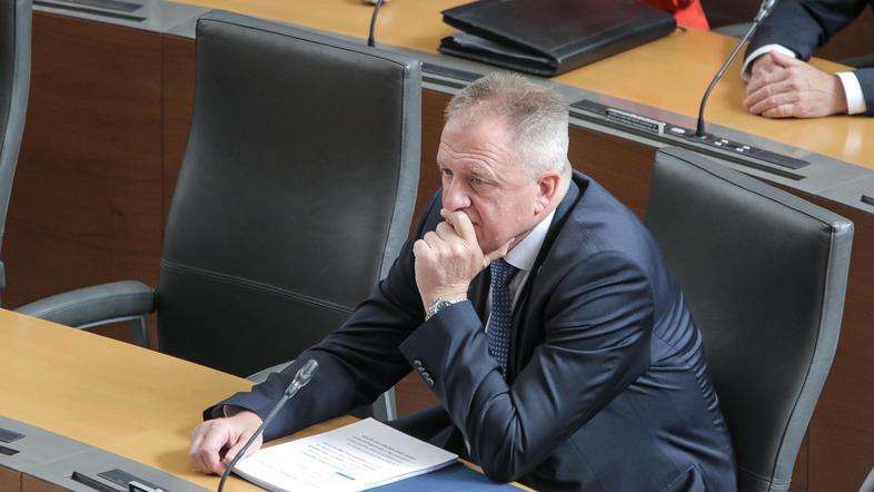 interpelacija Zdravko Počivalšek