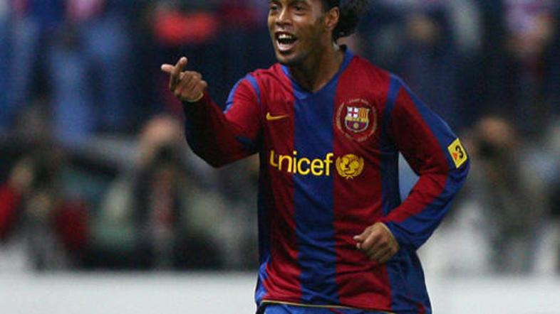 Za Ronaldinhove usluge se zanima tudi Internazionale.