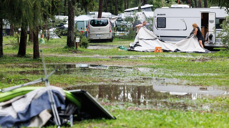neurje nevihta poplave