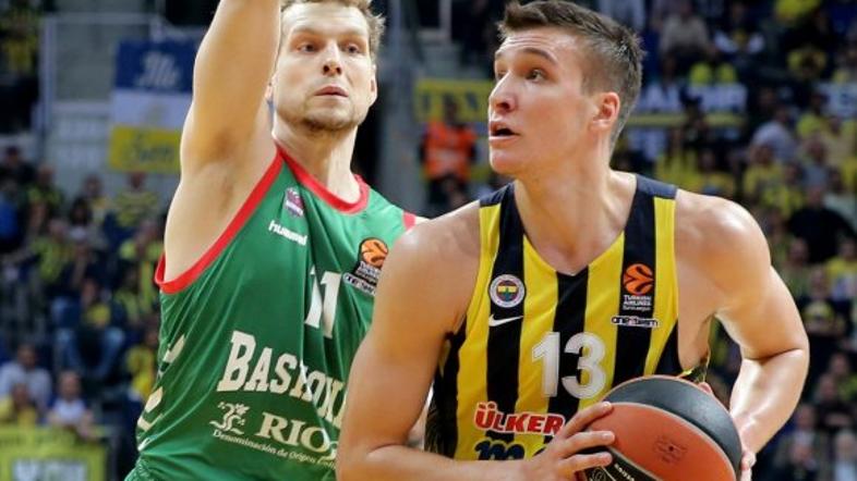 jaka blažič ea7 armani