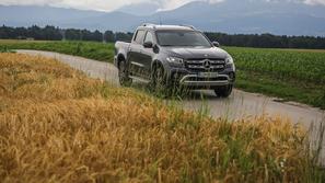 Mercedes-Benz razred X